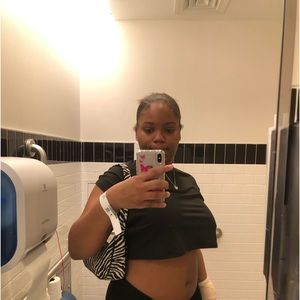 Meet your Posher, L'niya